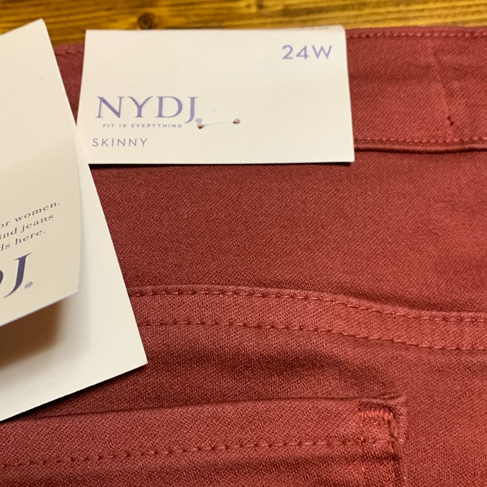 NWT NYDJ AMI Skinny jeans in spice color